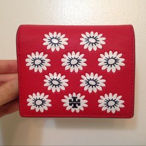 Tory Burch Kira Foldable Wallet